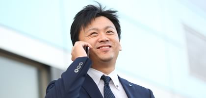 社員が持つ個人名義のケータイを法人名義にして経費削減!